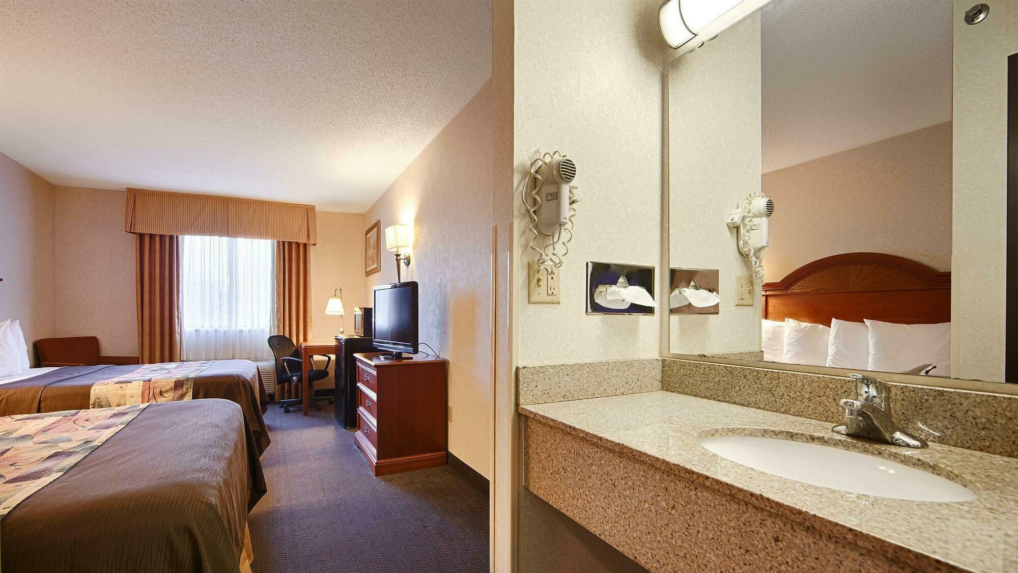 Park Inn By Radisson Grove City Dış mekan fotoğraf